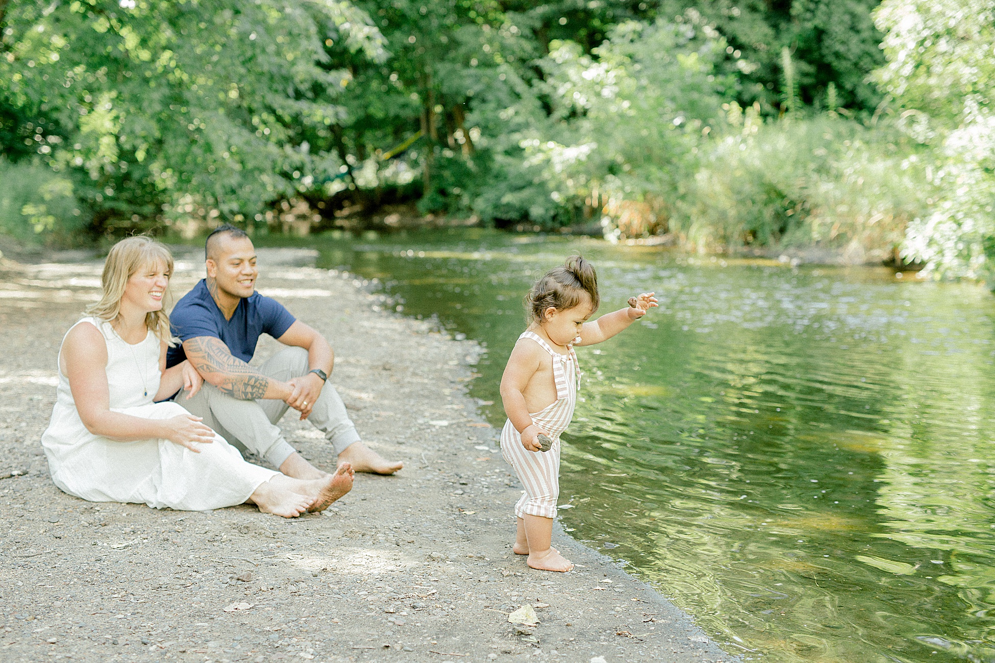 minneapolis summer creek family session-edina photographer-kristen dyer_0032.jpg