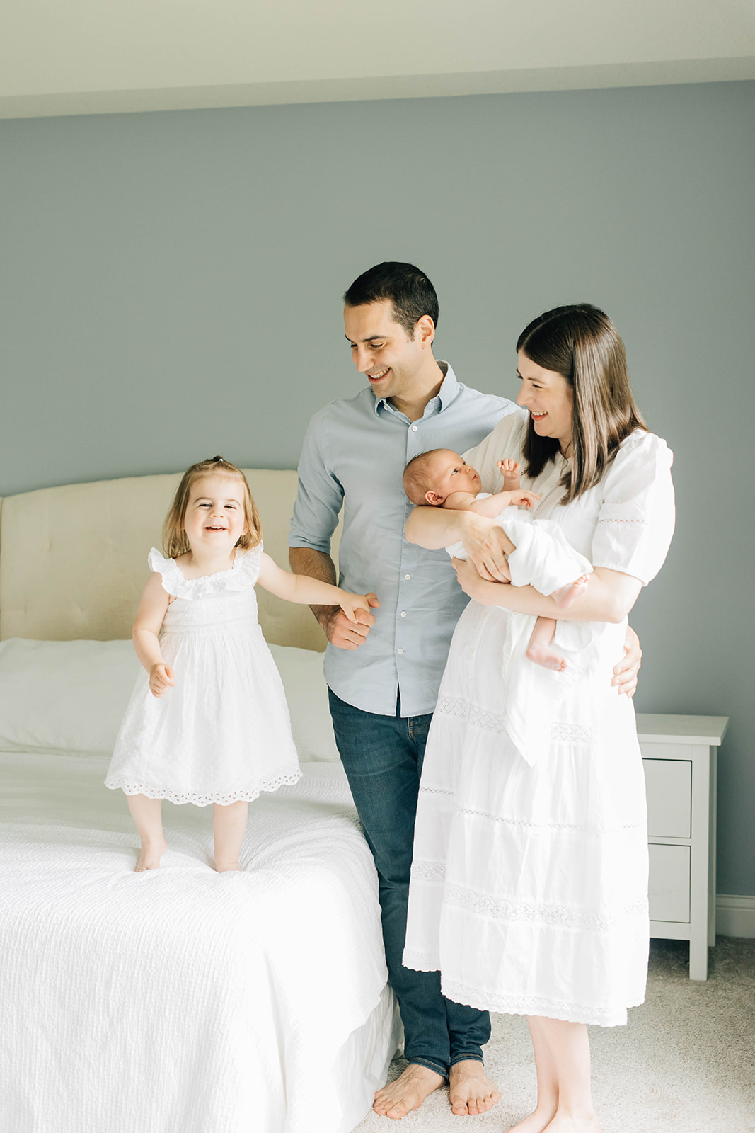 How To Pose A Newborn For Pictures 